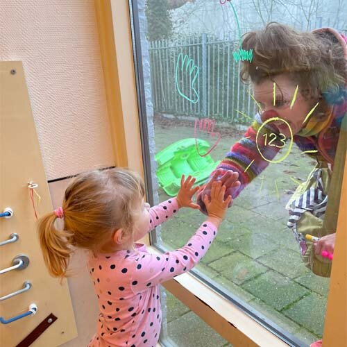 Kyra met een CliniClown